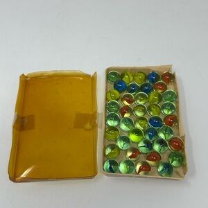 40 VINTAGE CAT'S EYE SWIRL COLOR MARBLES K4